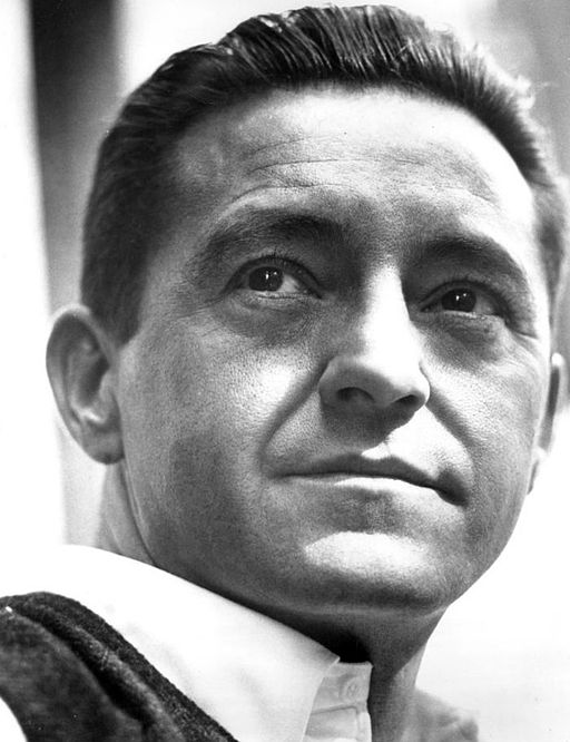Photo of actor Edward Binns